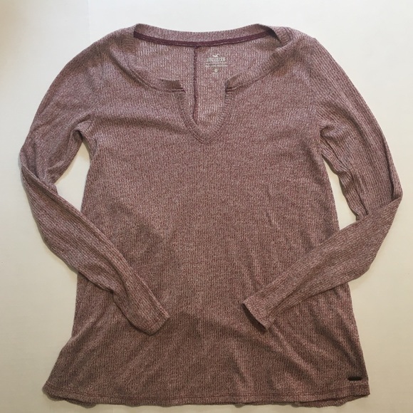 Hollister Notched Front Ribbed Long Sleeve - Picture 4 of 6